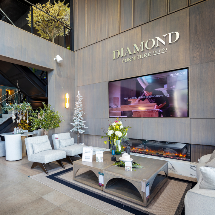 Showroom Diamond Furniture