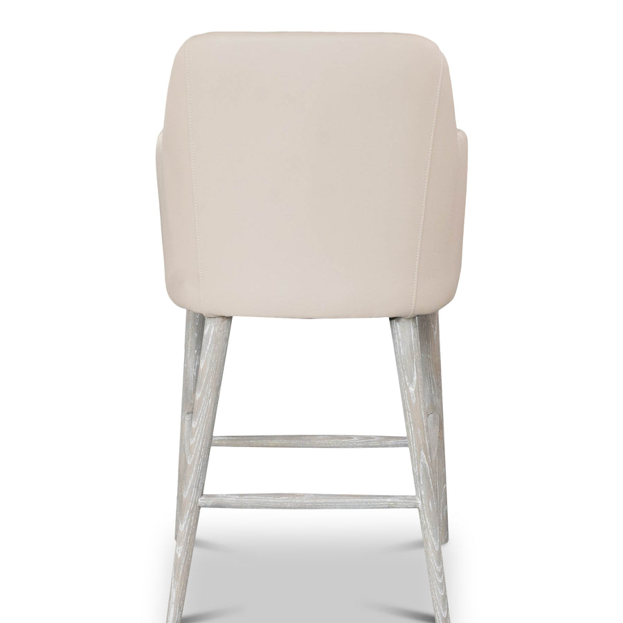 Lia Stool