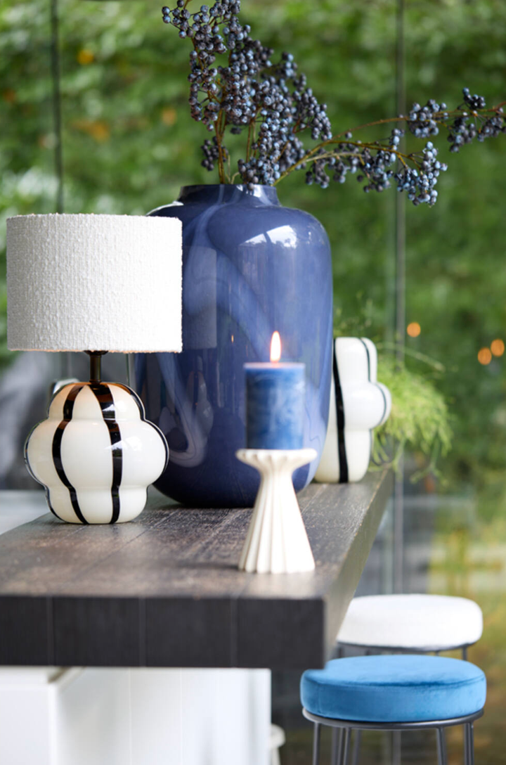 Sidari cream candle holder