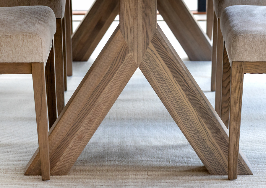 Horsen Y Leg Dining Table