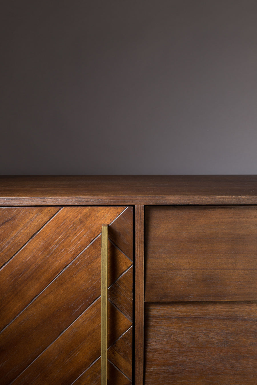 Carlton TV Unit